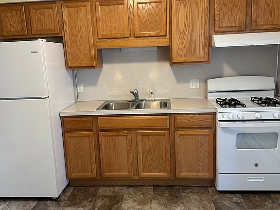 3rd image of 157 W 30th St