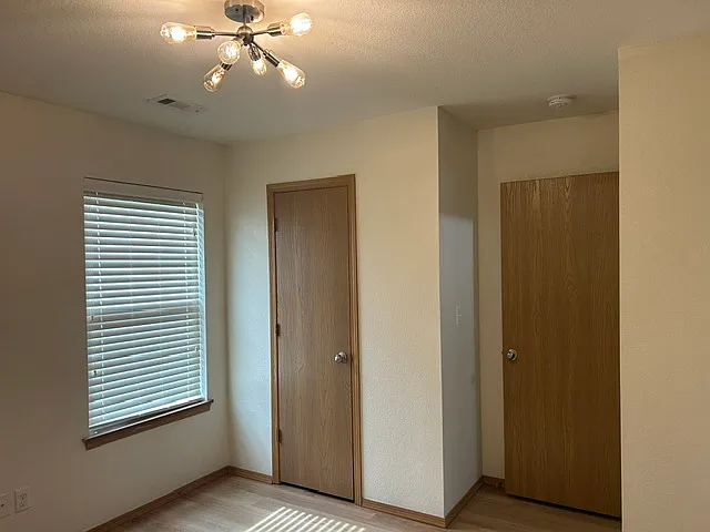 4470 W Bungalow St — Photo 11