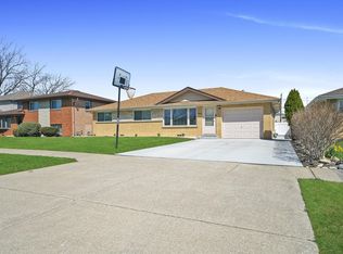 7912 W 75th St, Bridgeview, IL 60455