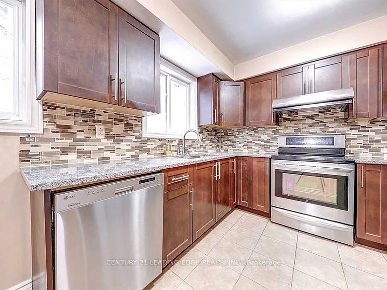 45 Burkwood Cres — Photo 10