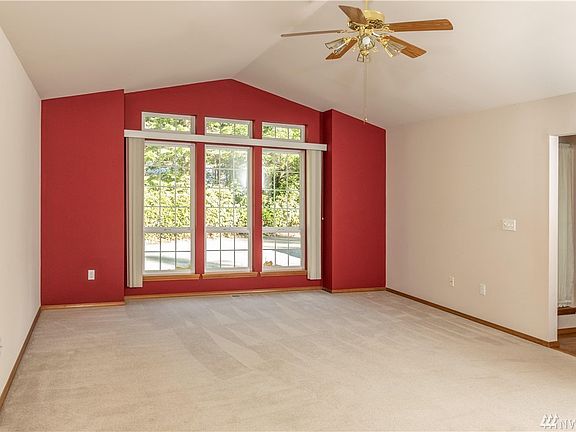 4th image of 14634 Wiley Ln SE