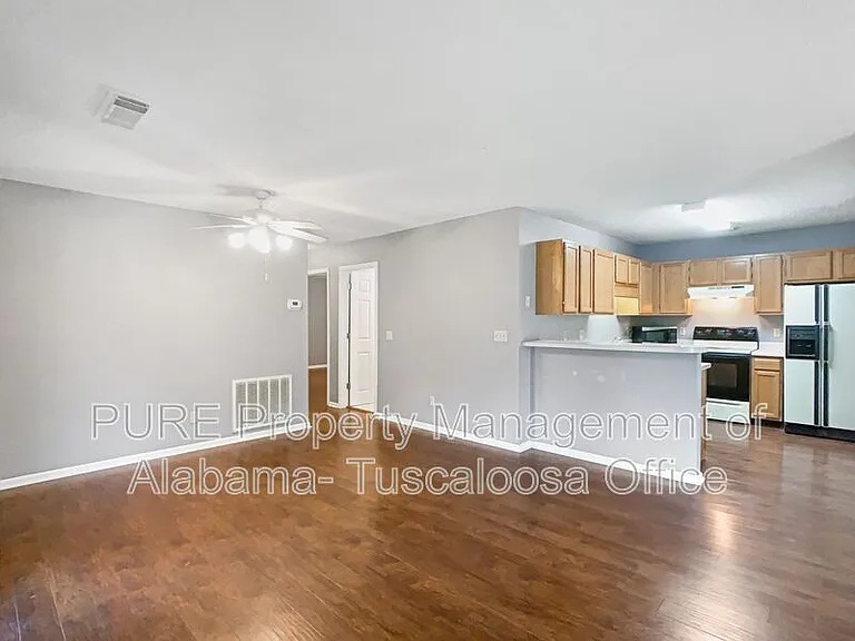 2751 Meadowlark Ln — Photo 4