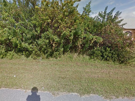 5th image of 282 SW Aldoro Pl