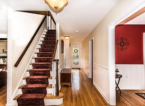 Gorgeous, welcoming center hall foyer