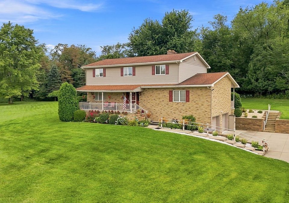 1st image of 111 Paula Dr