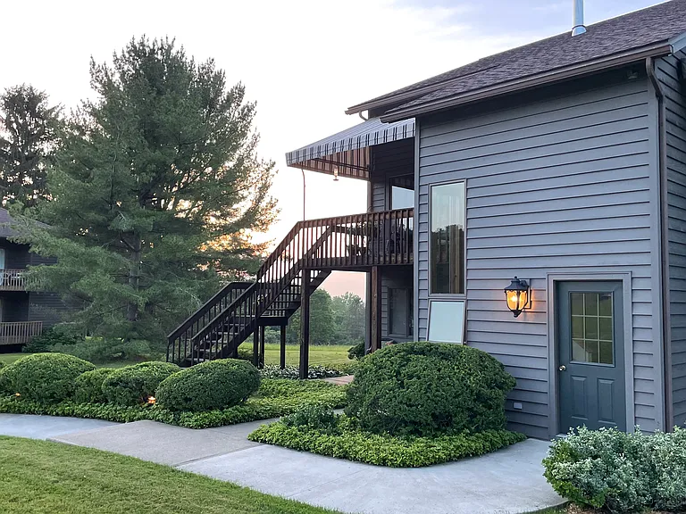 8818 Reed Hill Rd #1 — Photo 3