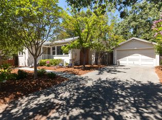 4 Sunset Dr, Pleasant Hill, CA 94523