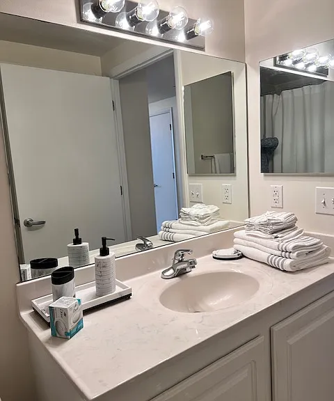 350 G St SW #N626 — Photo 16