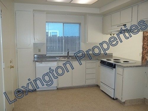 4th image of 310 Porter Dr