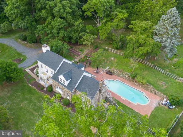 35180 Charles Town Pike, Purcellville, VA 20132