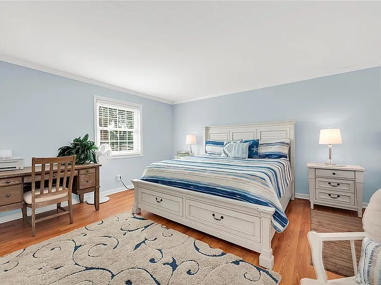 237 Seahorse Dr SE #H — Photo 12