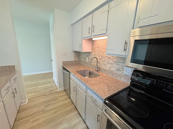 741 W Ocean View Ave #B — Photo 11