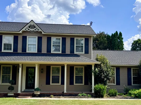 2407 Riverstone Dr, Murfreesboro, TN 37128