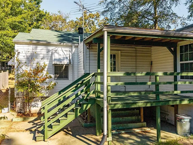 5329 Lee Ave — Photo 25