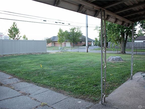 4th image of 2037 Drake Dr