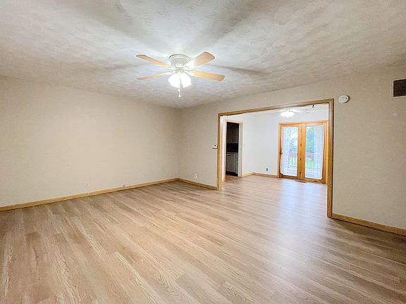 2nd image of 3402 Nickerson Blvd