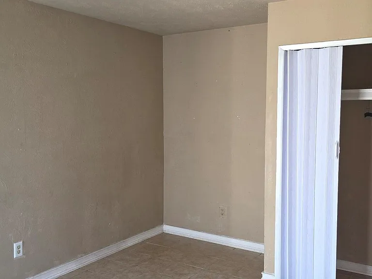5620 Hollow Pines Dr — Photo 10
