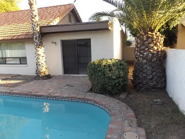 626 W Crofton St — Photo 28