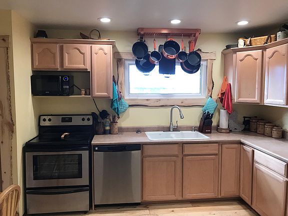 4th image of 1257 N 10th St