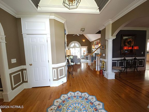 3rd image of 204 Campden Way