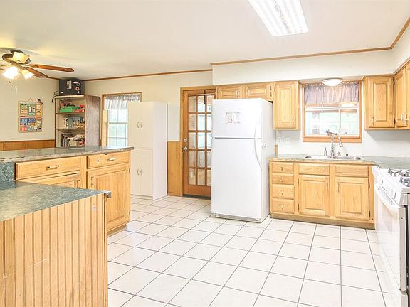 3rd image of 603 Eulalia Dr