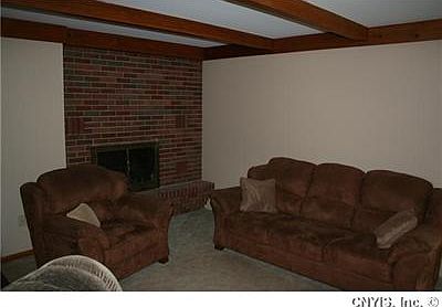 2nd image of 14993 Heritage Dr