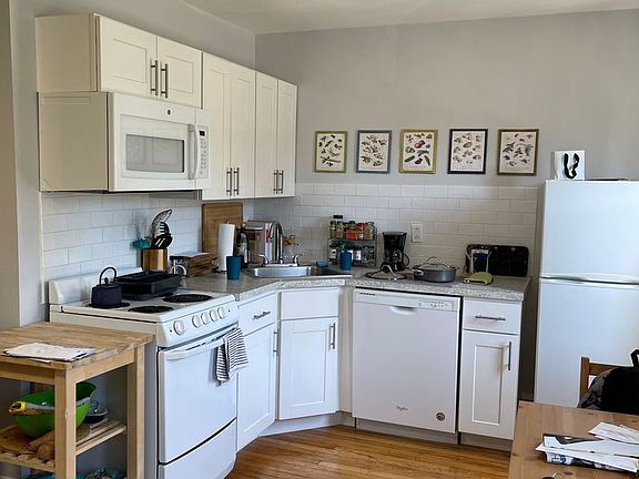 5th image of 4107 Chester Ave #2H