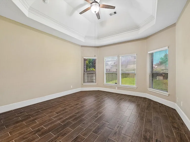 13915 Sawmill Run Ln — Photo 7