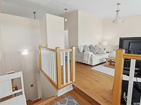 4th image of 5003 Primrose Lane