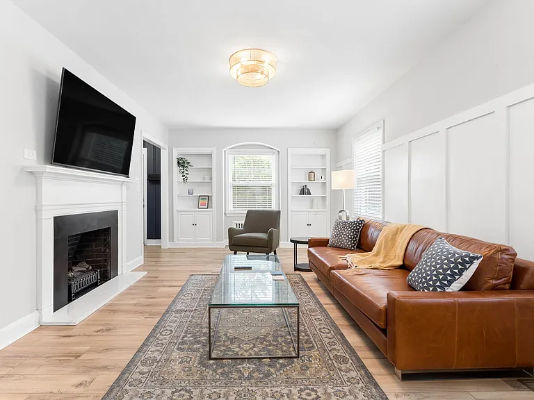 910 Baldwin Ave — Photo 15