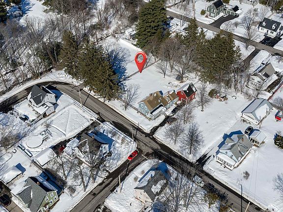 4th image of 8 Adams Avenue #146-1