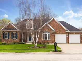 1109 Fox Holw, Dekalb, IL 60115