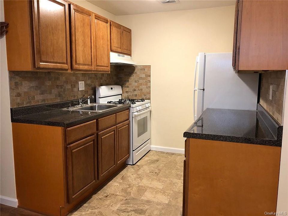 1st image of 18 Waldron Ave #11A