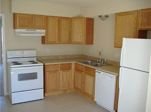 4th image of 1202 Georgia St
