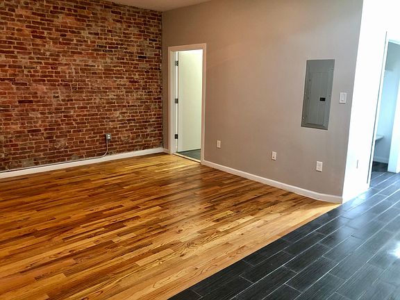 5th image of 231 E North Ave