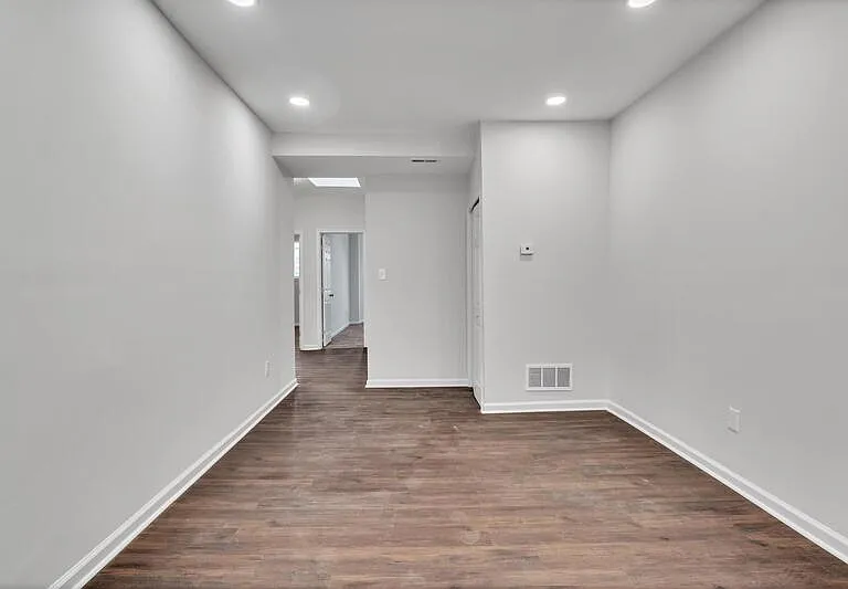 810 Brooks Ln #2 — Photo 7