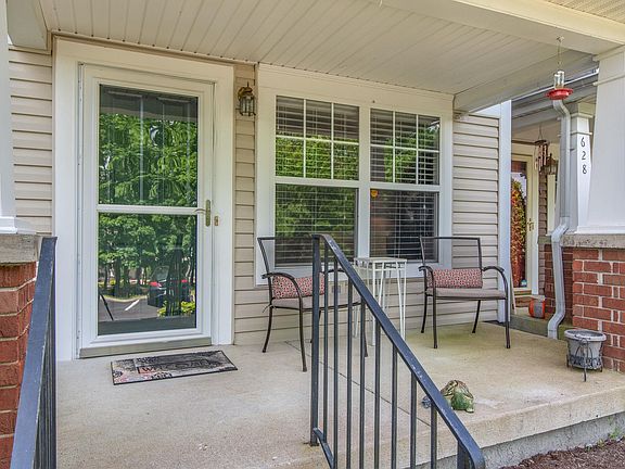 3rd image of 626 Flintlock Ct