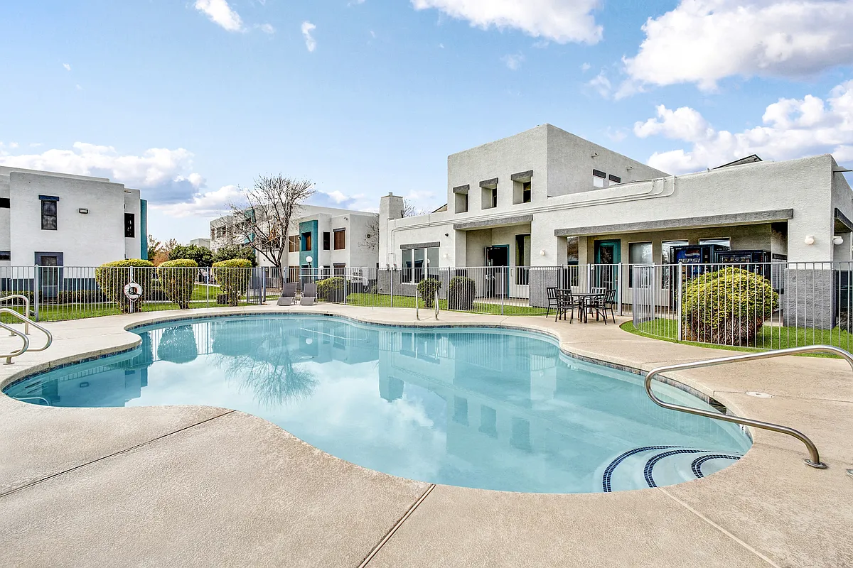 Building Photo - Desert Eagle Estates
