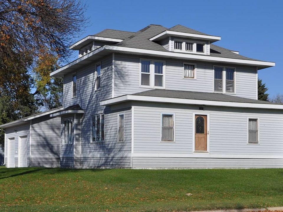 1st image of 1101 Foster Ave NE