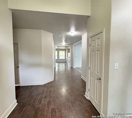 Building Photo - 1011 Orchid Grv