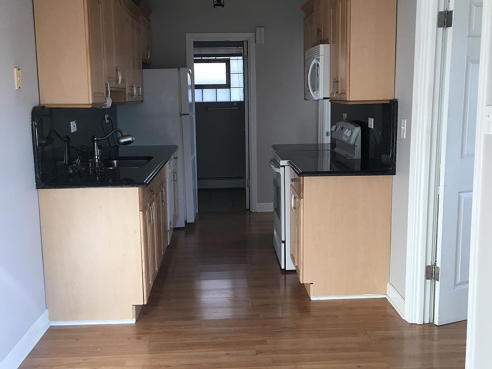 1st image of 4303 S Harlem Ave APT 8