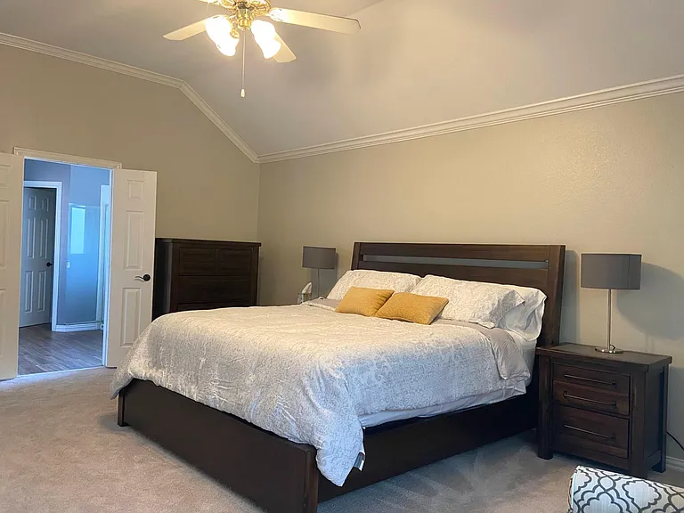 2125 Columbia Dr — Photo 21