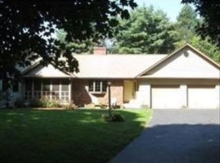 37 Harris St, Amherst, MA 01002