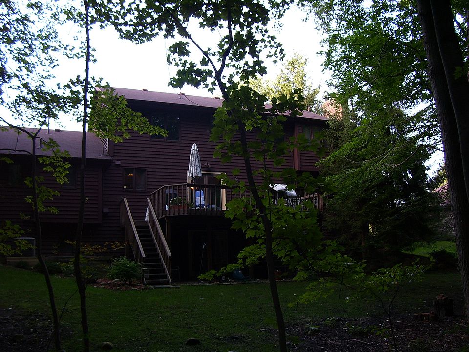 2nd image of 3556 Tricklewood Dr SE