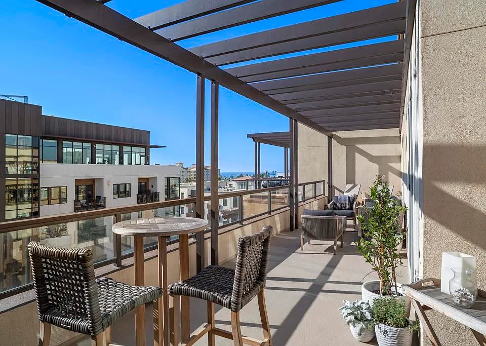 301 Mission Ave #605