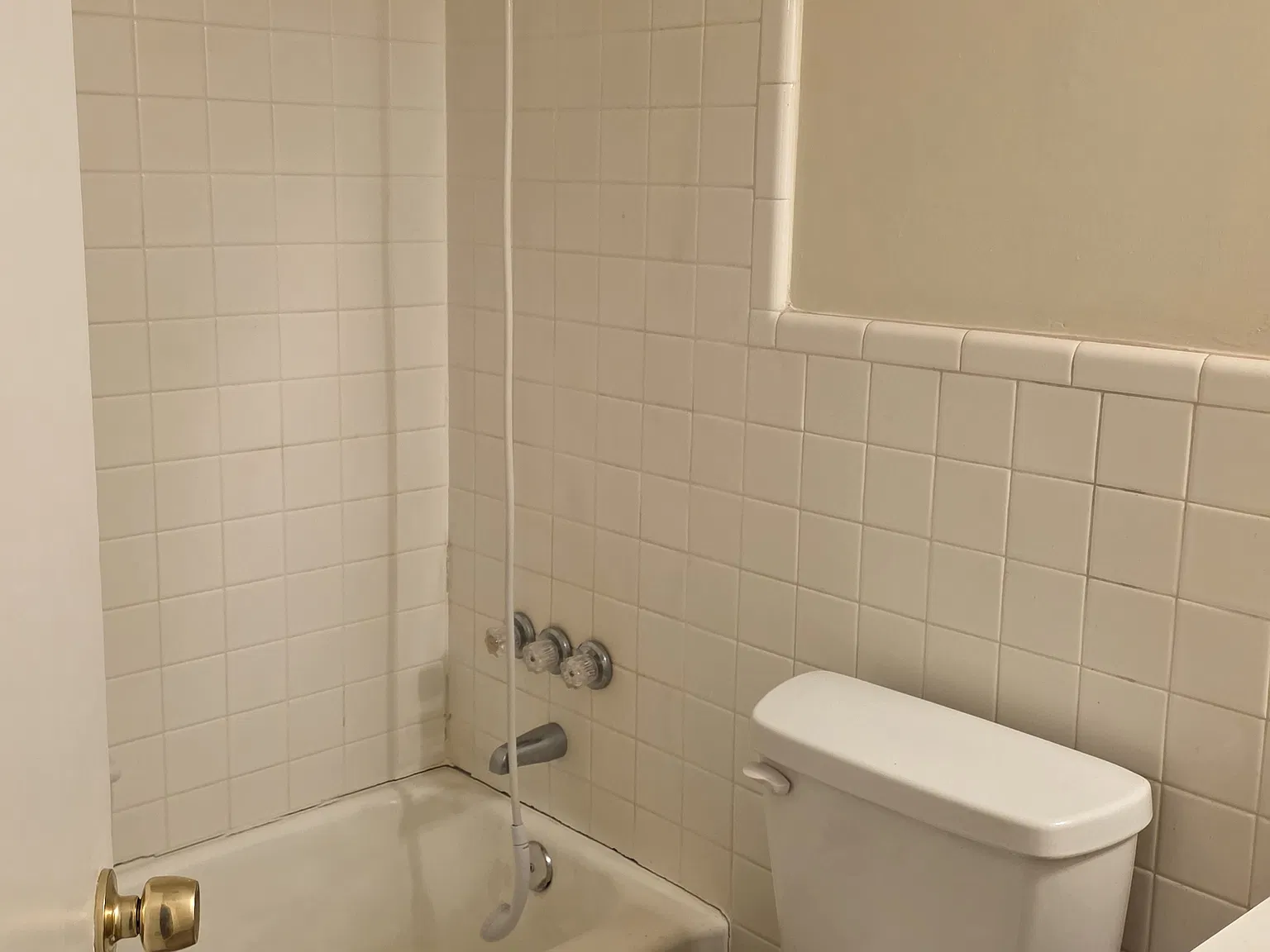 3 bed, 1306 sqft, $1,300 — Photo 1