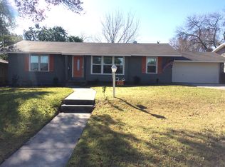 130 Blakeley Dr, San Antonio, TX 78209