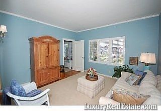5th image of 526 Virginia Ave