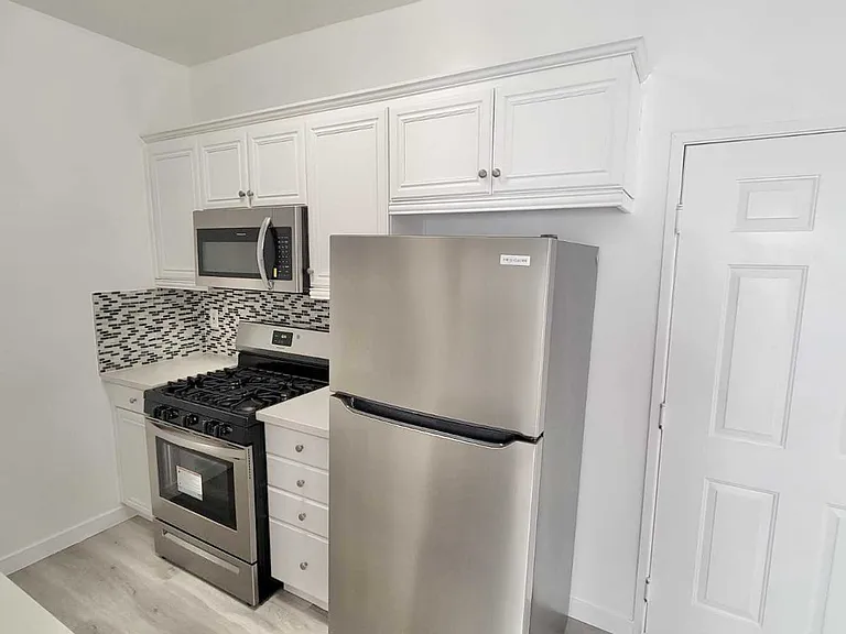 Fruitland Dr — Photo 14