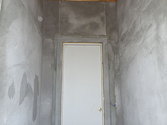 4th image of 7405 Diamond Dr